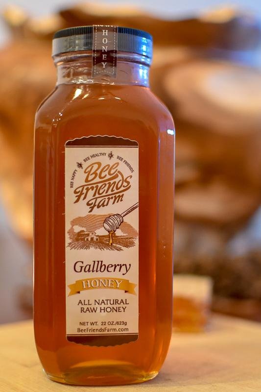 Raw Florida Gallberry Honey | Pure & Unfiltered | Bee Friends Farm · 24 oz