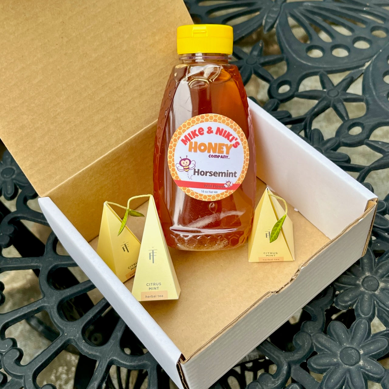 Nature's Remedy: Honey Collection · Nature's Remedy Large / Horsemint