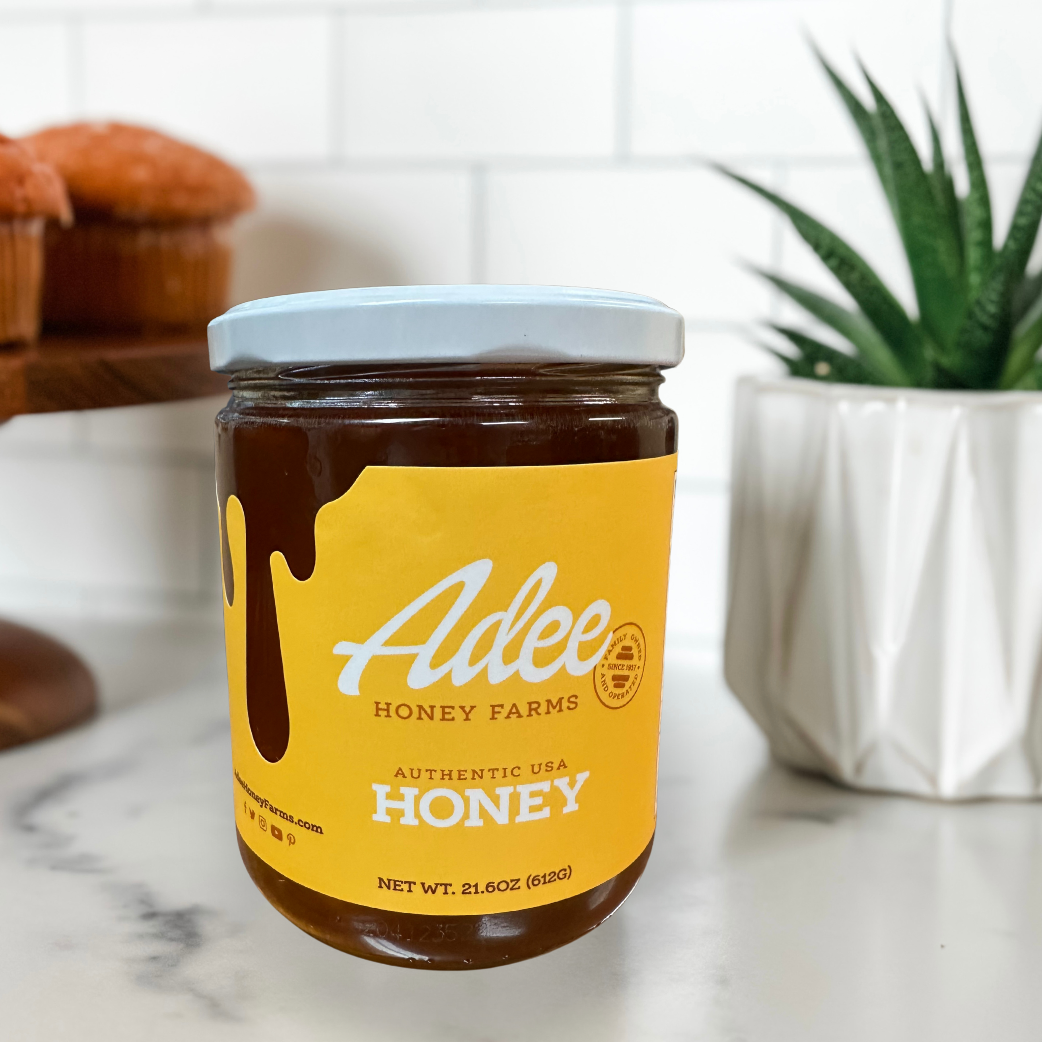 Classic Honey · 21.6oz Glass Jar