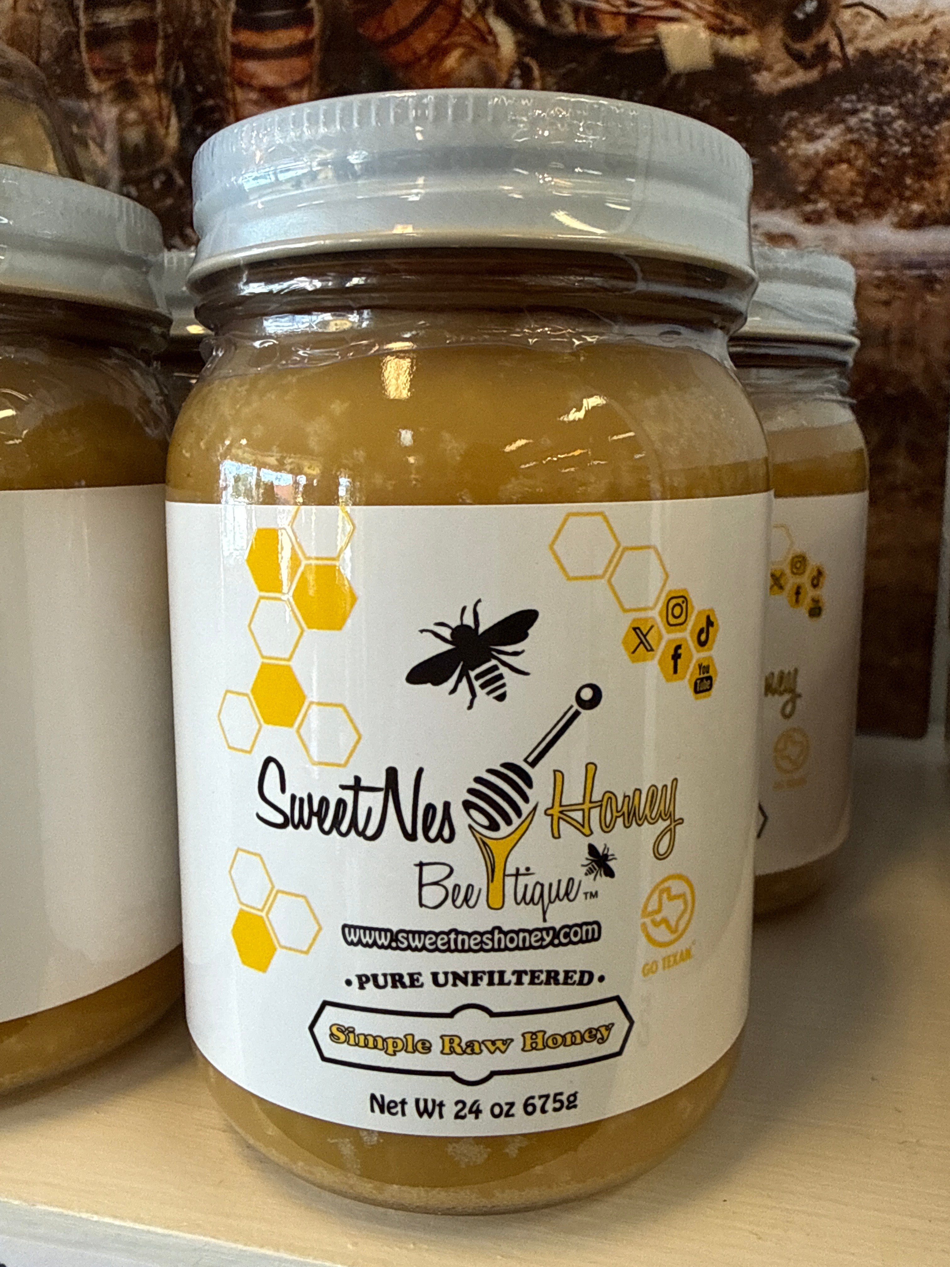 SIMPLE Raw Honey Pure and Unfiltered Texas Honey - Local - 24oz 1pint Glass Jar
